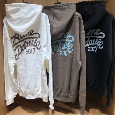 10b6fbc7-1eb5-4bbb-b5ac-ccd8284eb1d2