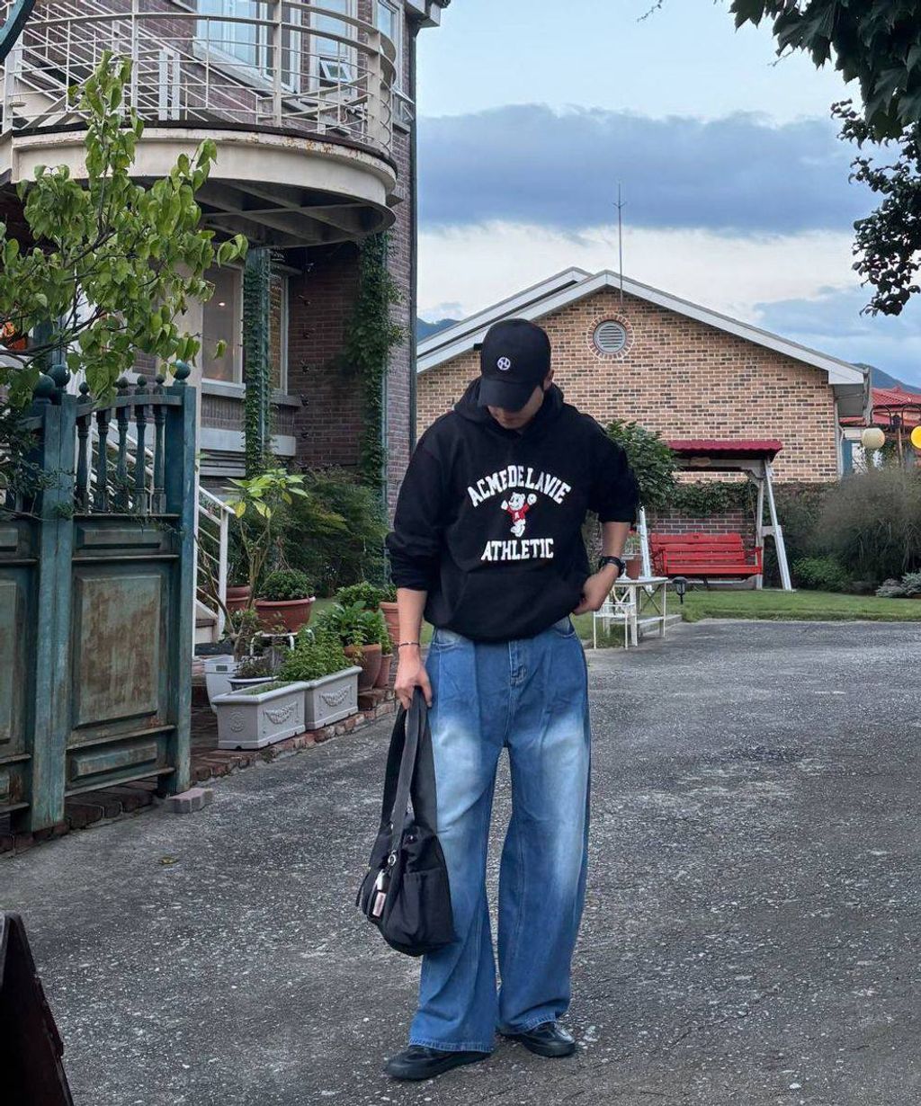 a91ef1ff-5323-4968-86a2-8b9fe967cba4