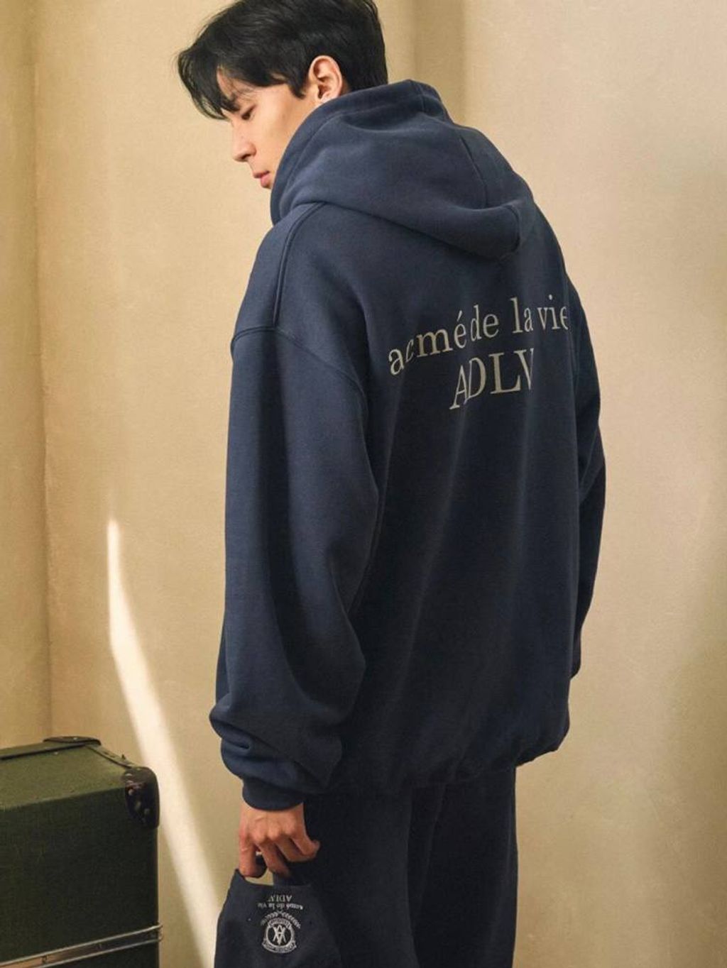 1ed8a5b4-1ef8-4071-b5f0-6b9515b0e72b