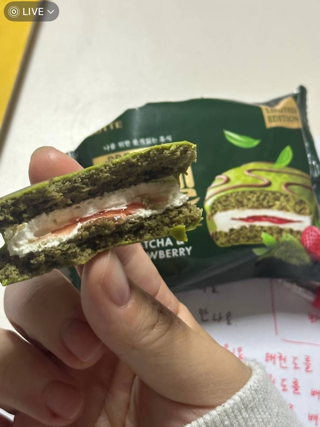 346b5749-566a-4bec-b9e2-a626a5e21e98