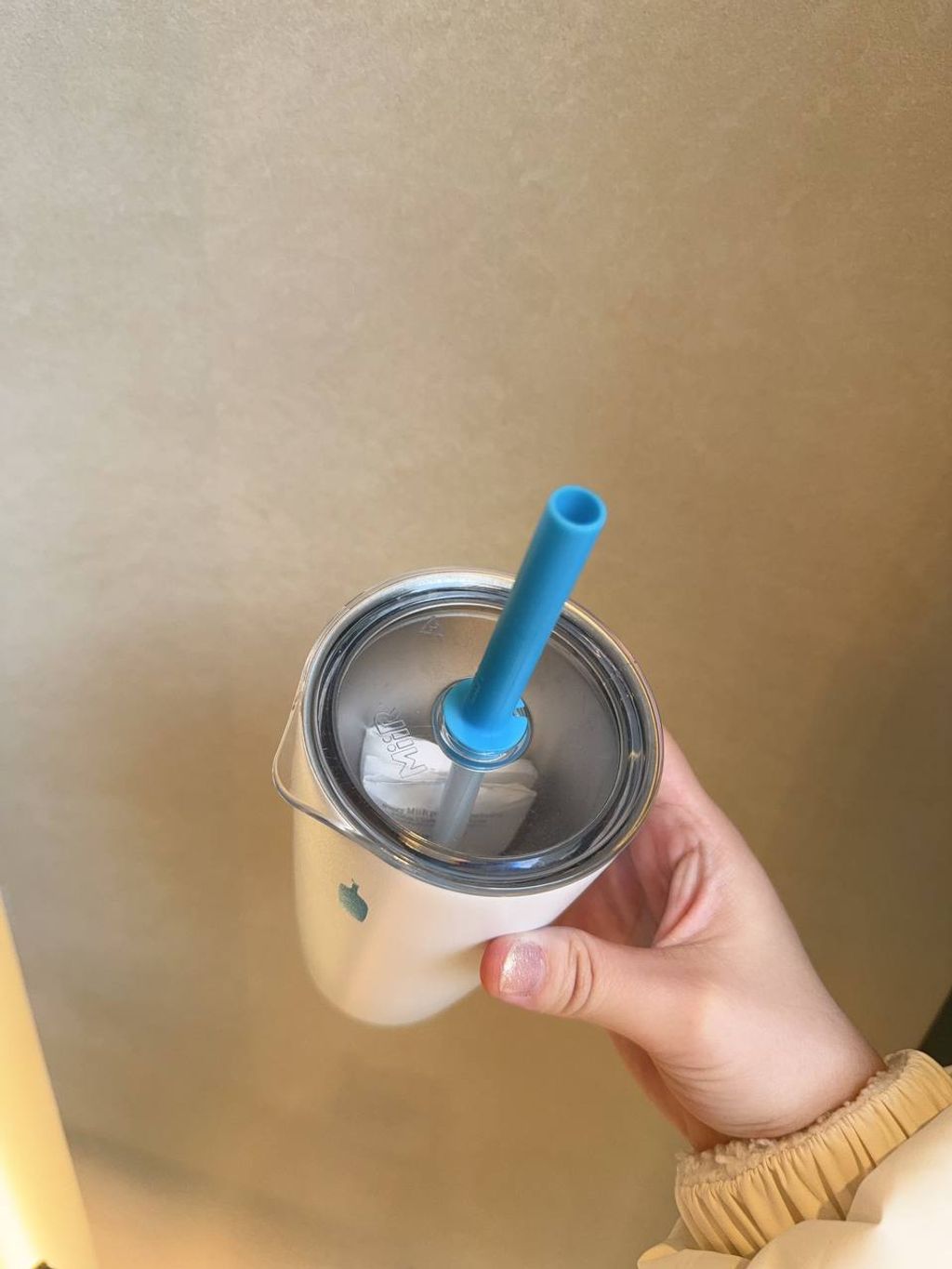 b8554e6a-db20-4210-ad7b-d8c6cf2ca663