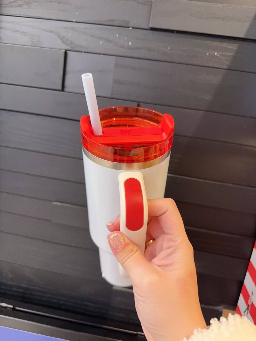 87465fb8-6df7-4898-a423-311c463e6033