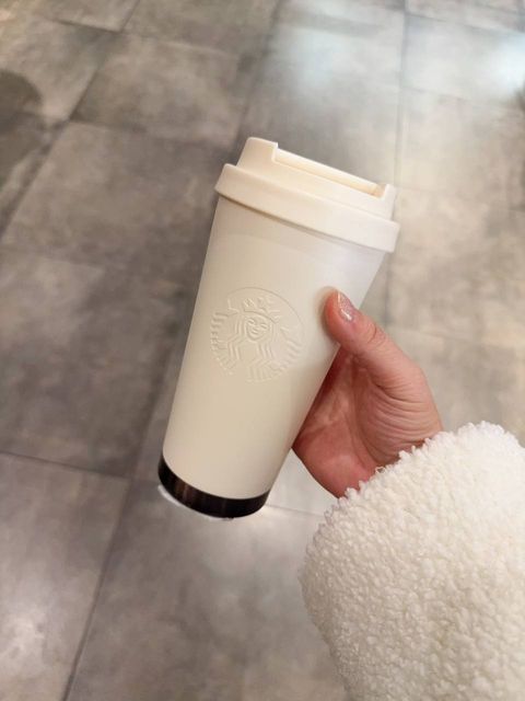 77b782d3-ea6f-40e7-84cb-f09b8e5242ab