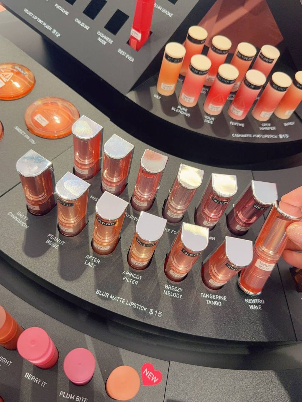 047ab708-f412-450b-9596-24ca761b5221