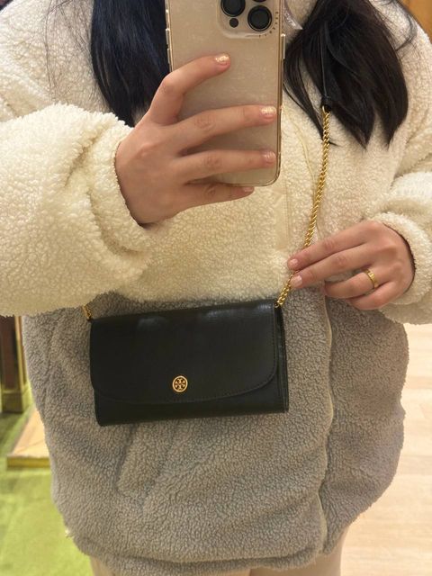 fe8d17d4-45c2-4d71-af83-c70ba35ff305