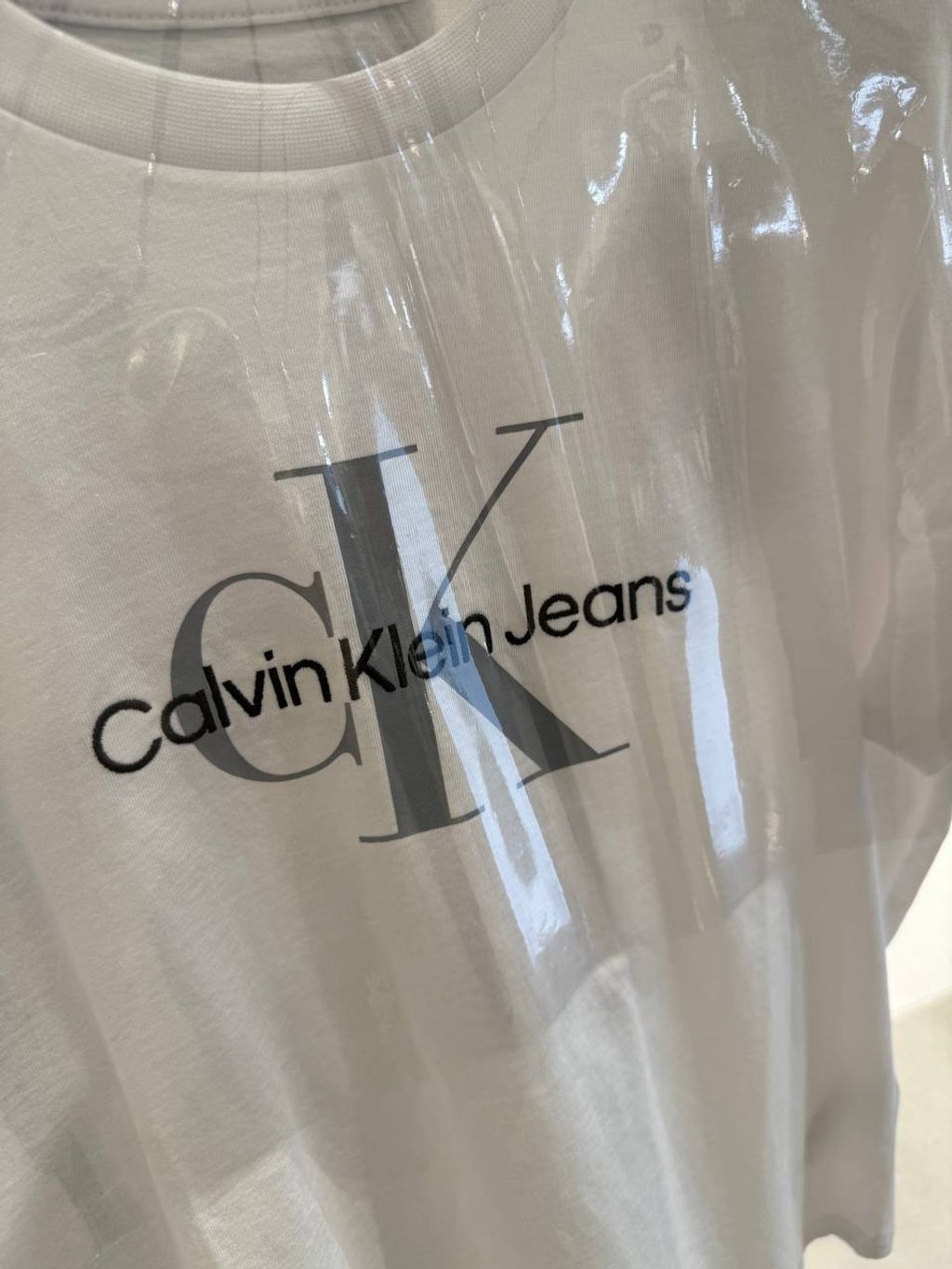 8fa57e05-9ab1-4715-b5a0-afa4e5b03378