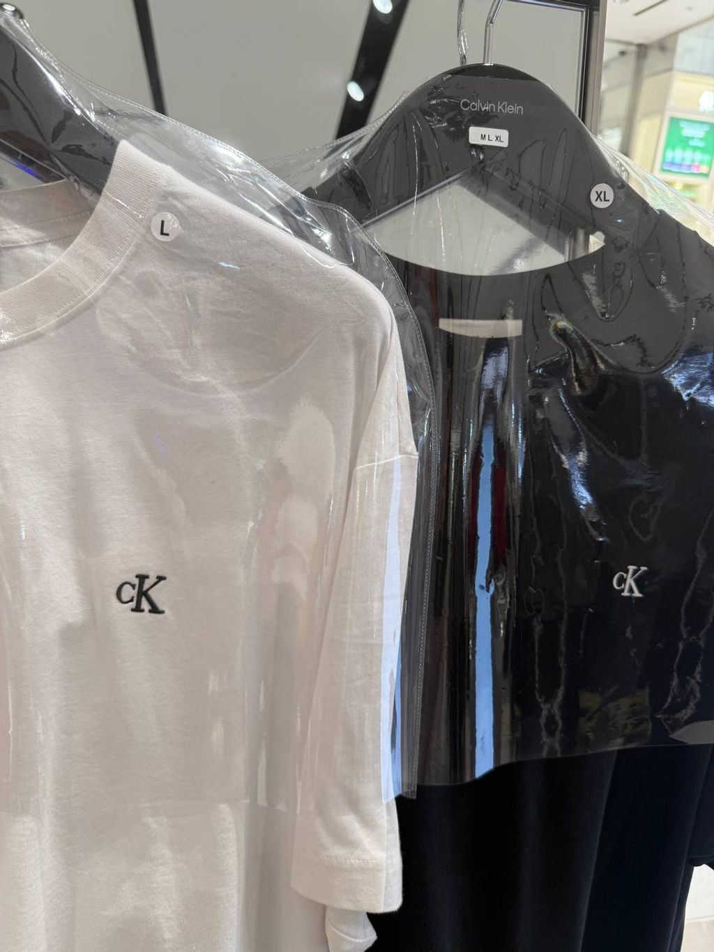 b8fd17a8-ff35-47a0-a30d-188440410b0a