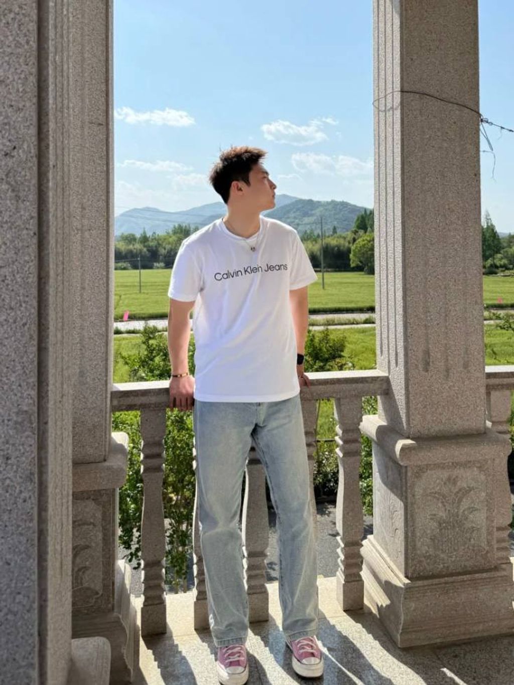 63b5dd77-2167-415f-83b5-7322756fe923