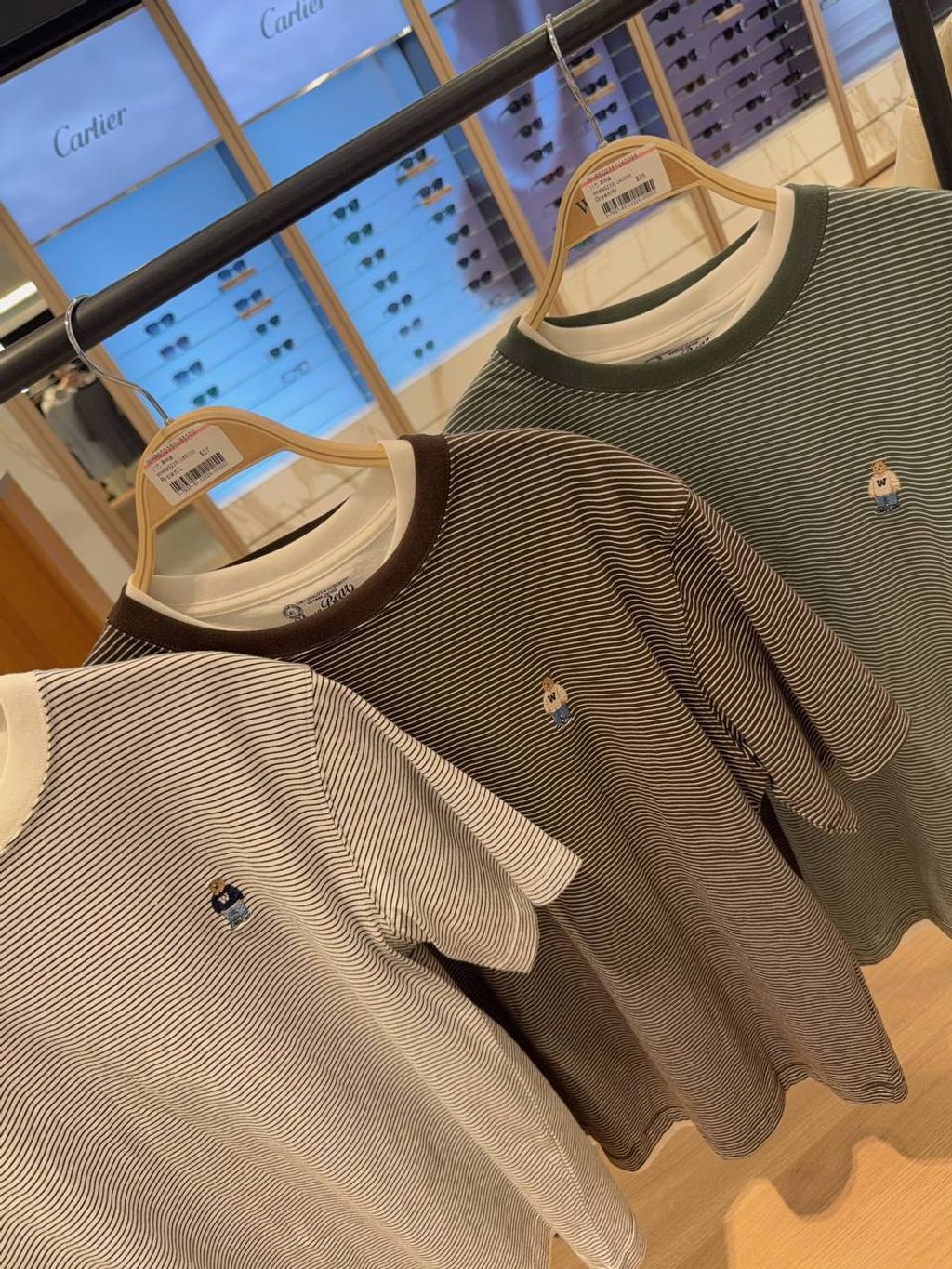 04b47c8c-215a-42b1-aad5-e34f3663e035