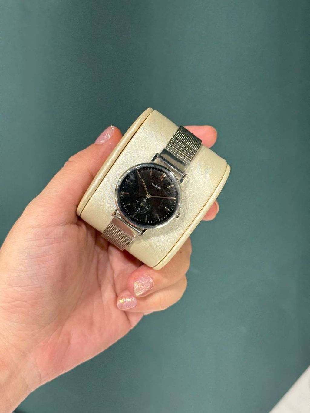 d274cf52-af02-46b2-a71c-d4352d183fac