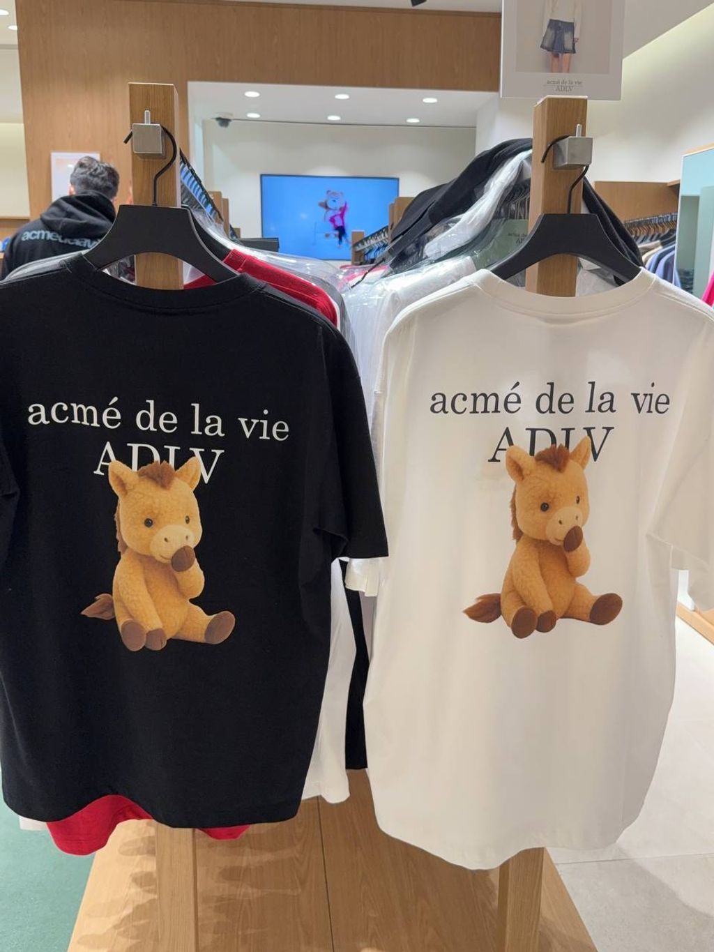 8e3cfae8-3784-436f-8405-3927f8c81fc0