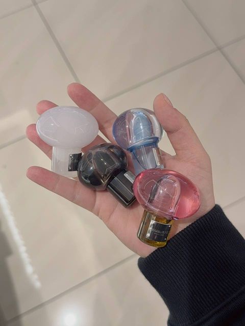 e4c1aa27-ead8-4be7-8ce8-279fcb1d230d