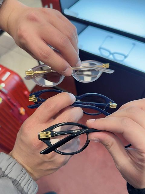 c64c85ee-ee77-4727-a9bf-021e365ebdfd