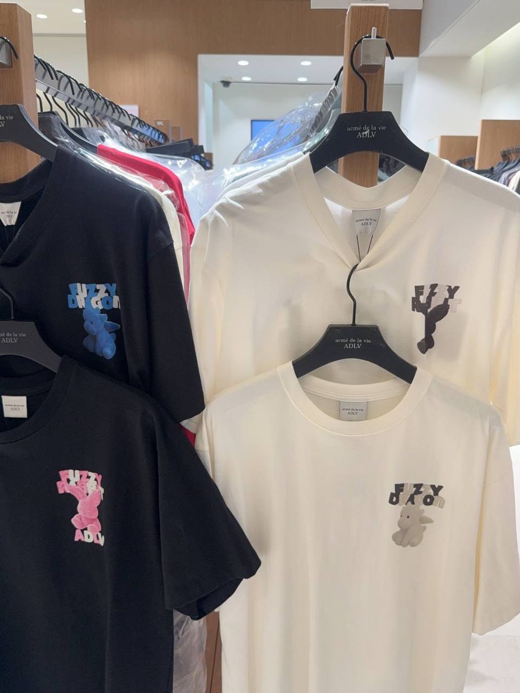 ed305d1e-f938-4142-bd1e-f2301074f0db