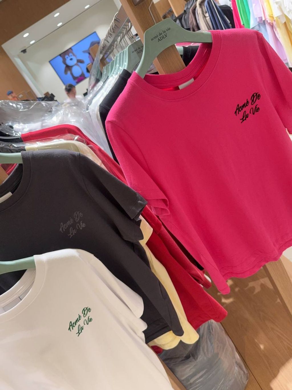 3d7d553e-bb2d-4a7e-a432-9184f7a3278b