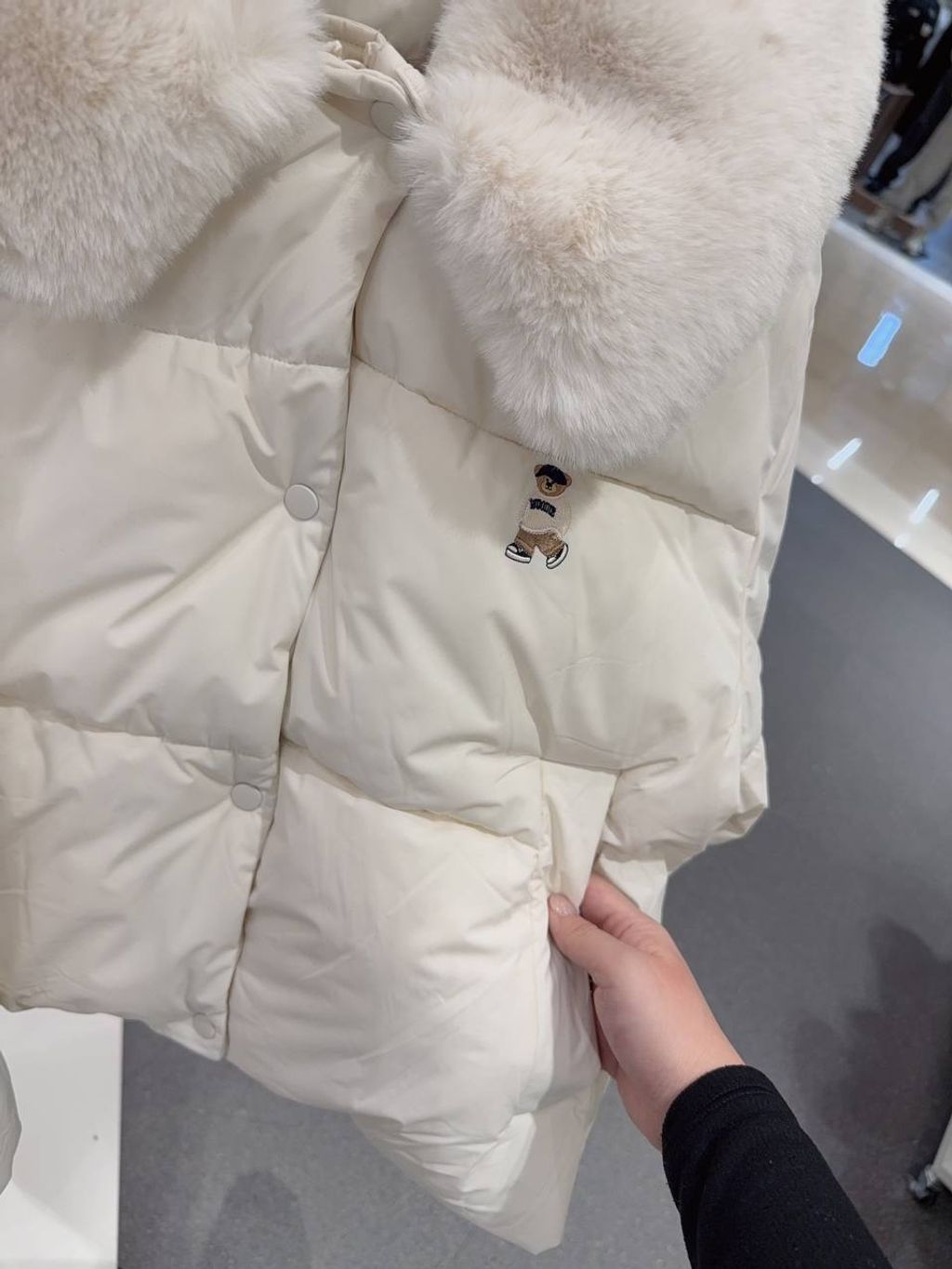 63d7f00e-903e-41ea-a3b9-f5e394eb070e