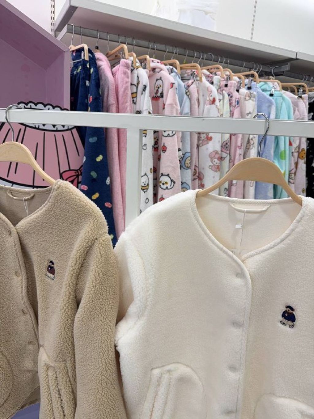 b3d9f9a9-ca9c-46ed-b4f6-efdaafc52292