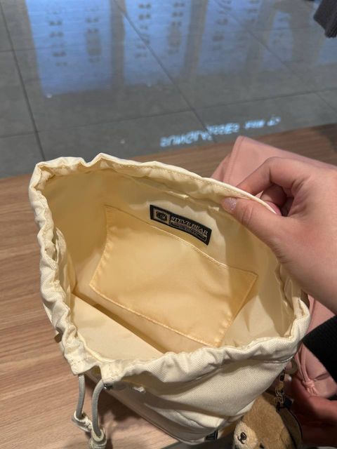 60c20bff-edd3-41b9-b3a3-8b13cf39cc24