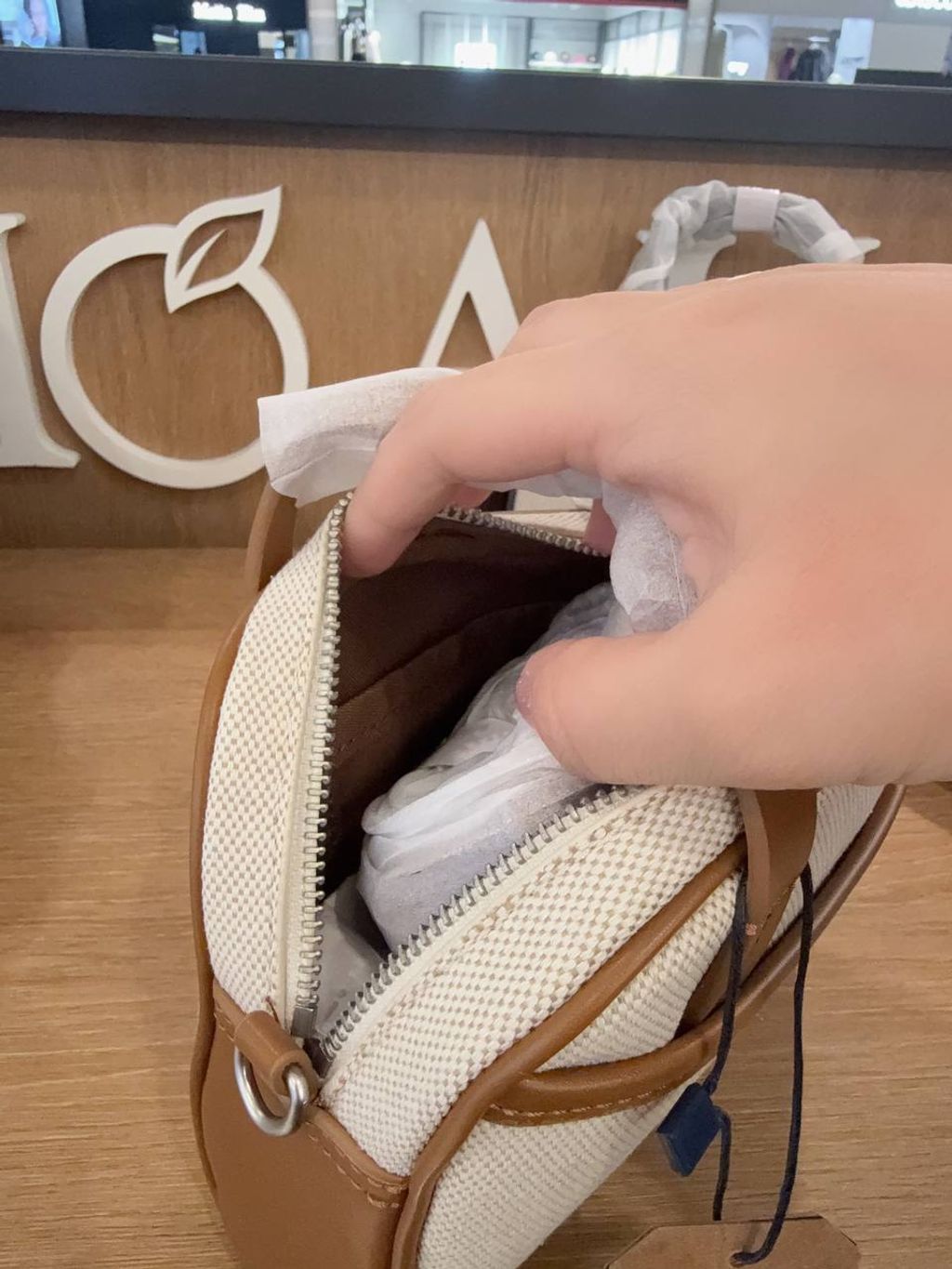 5d3fdbc0-9d37-465f-a632-94aa03e75f55