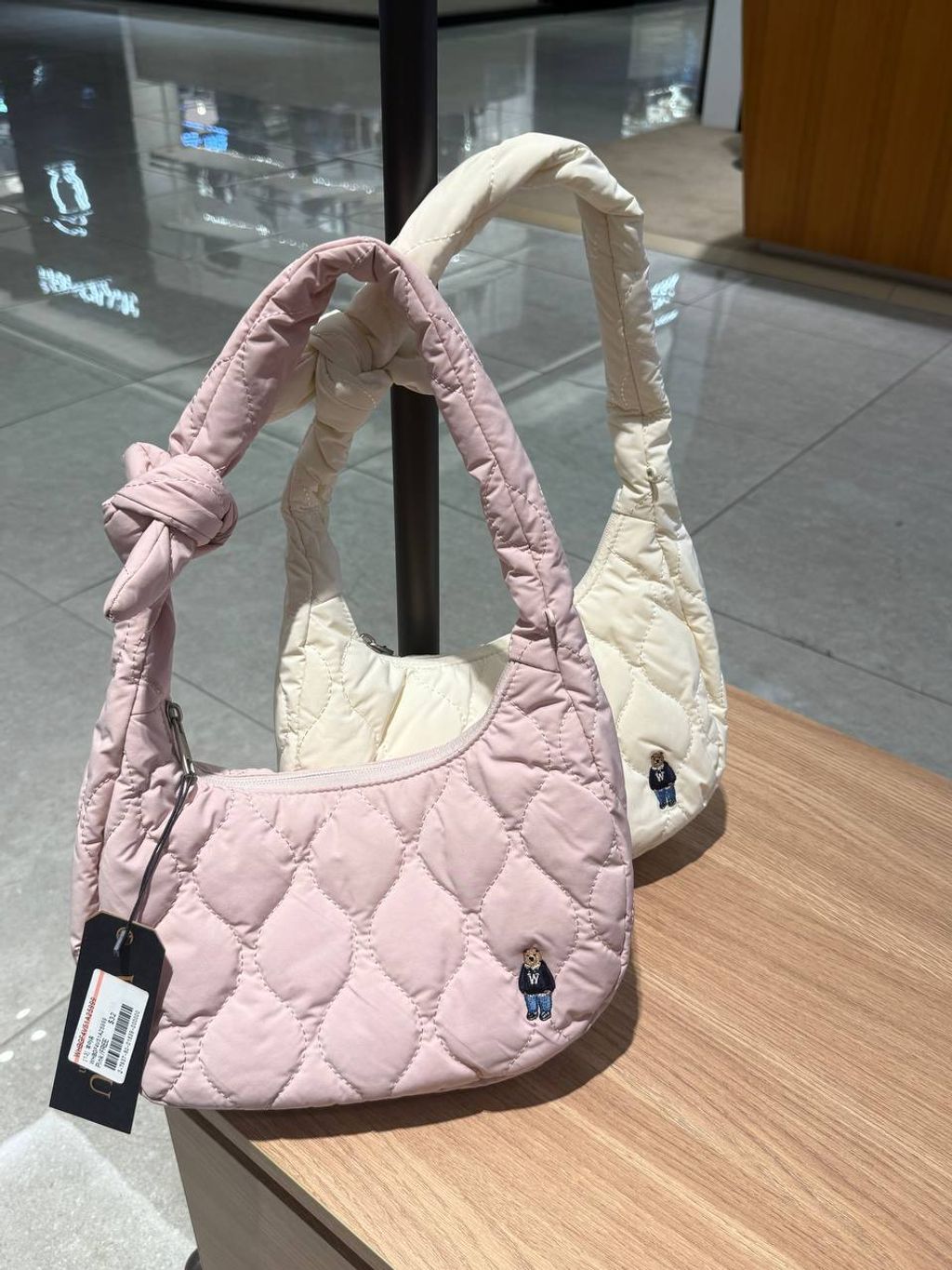 6e98d665-b3f0-41d3-946e-453f12f8986e