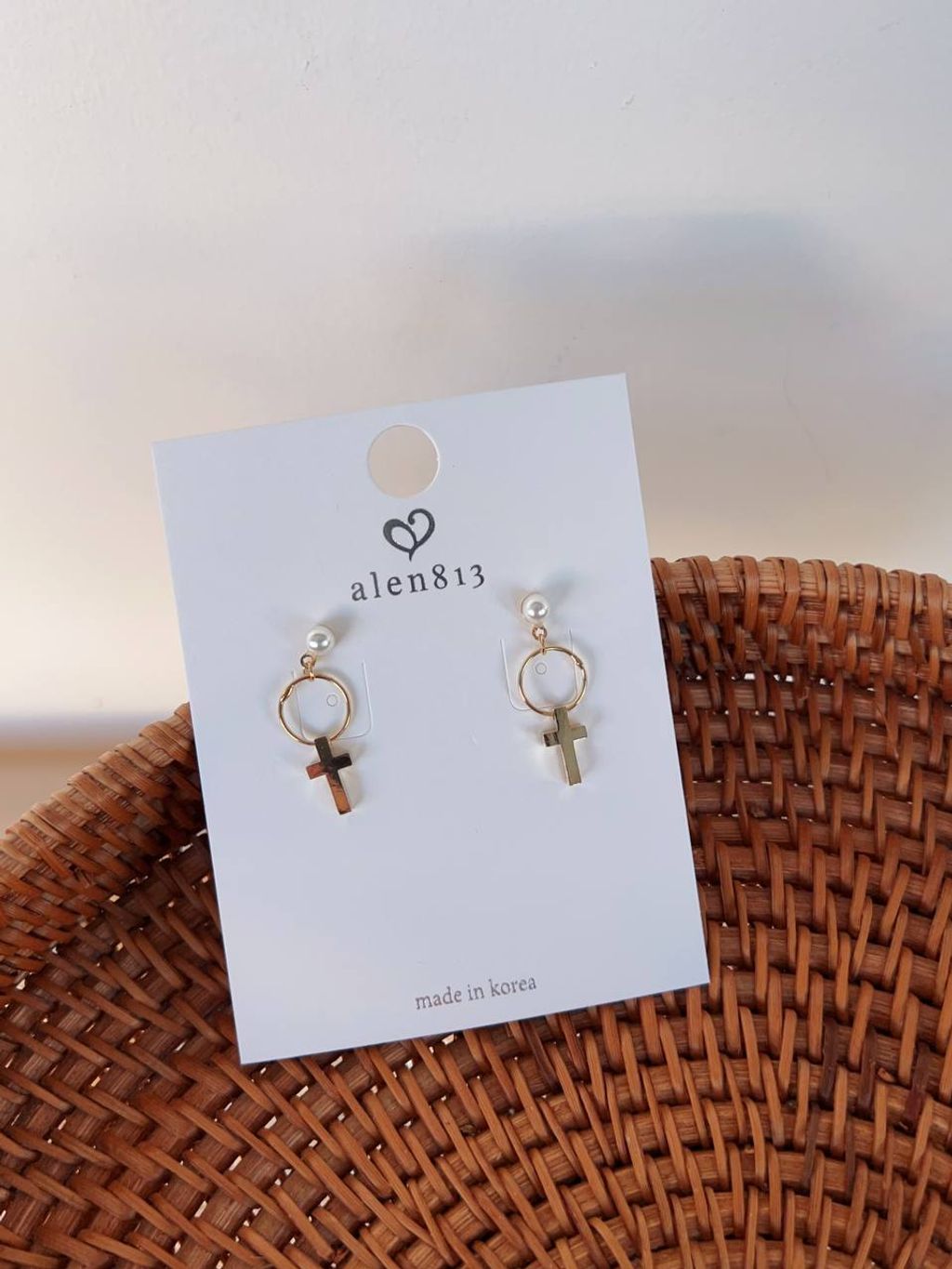 9cf6ca33-06b0-4573-b5c3-44023804815e