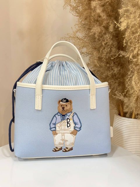 18d25db6-0735-4d3a-875e-8fa60edb298e