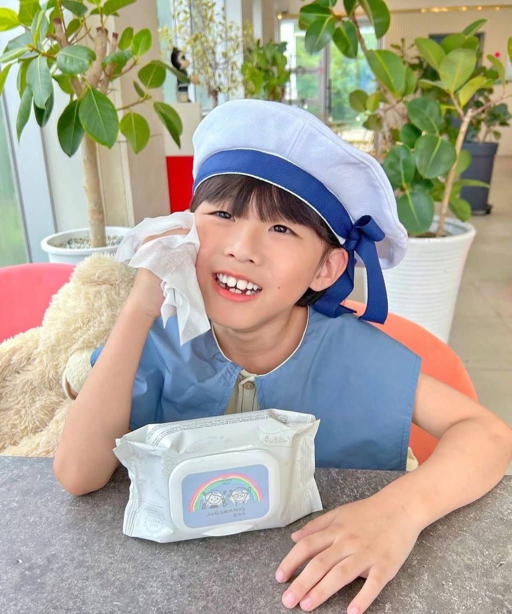 ad6f012e-f915-4538-9929-3e4a90b6cc1e