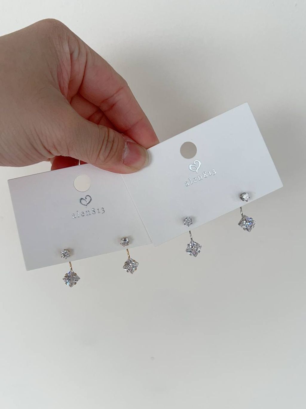 e4549aff-2f2e-4272-85e7-b7ce453e1e05