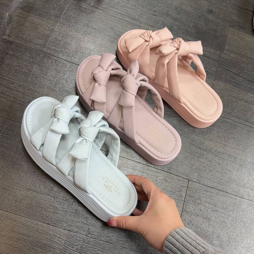 e40f23fb-75cb-4dcf-91a0-bea5605042f2