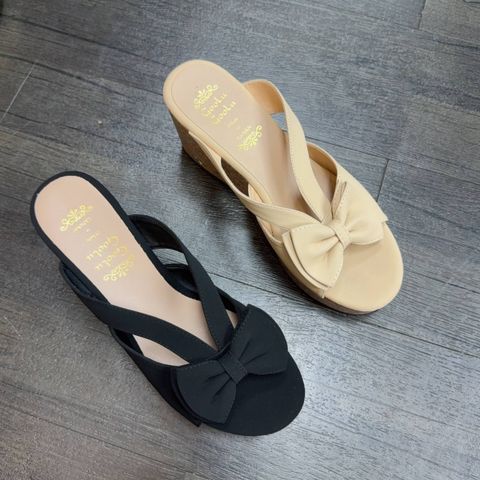 e3412bbc-f197-4134-8988-55972e00e2b0