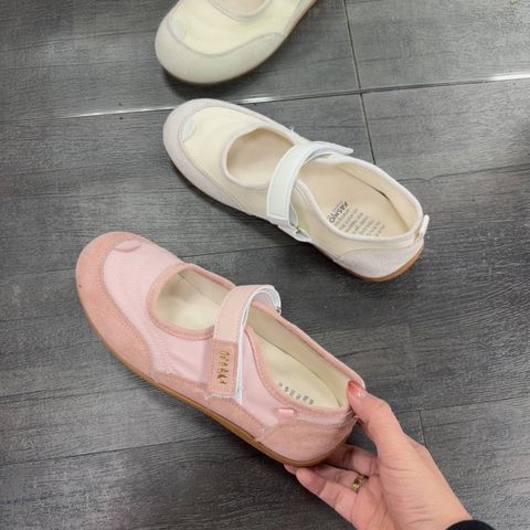 d6e6d61f-dd0c-4bab-be2e-ae1b845ab7d4