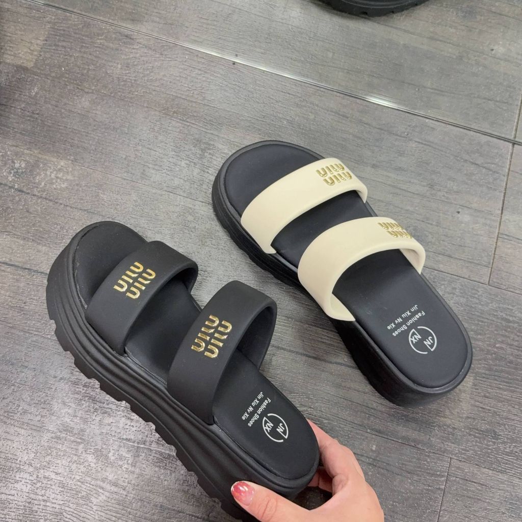 8451ff28-f67f-4376-8fc8-213c57444920