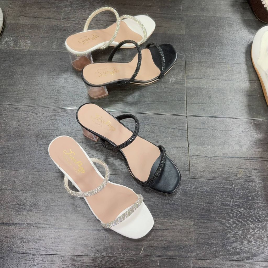 c9822db7-c6cc-424c-901d-e95300980c02