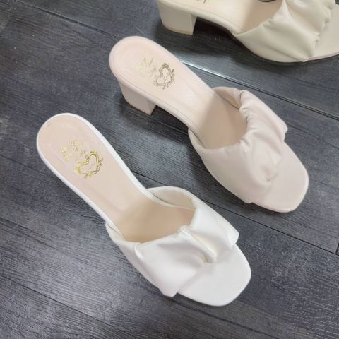 c8bb6770-5aec-4dd4-8f74-5d4b3cc697e7