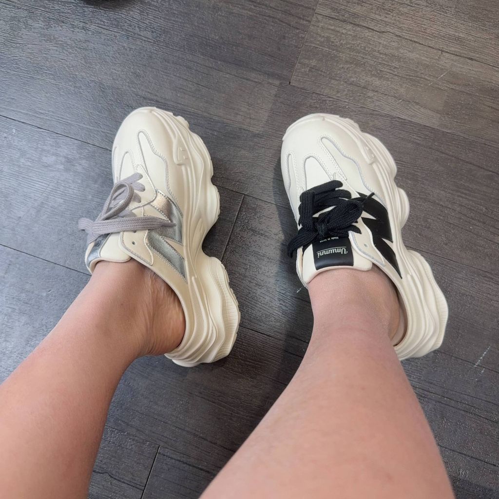 d7b898e1-58d4-46d6-a728-a1131b15dd5c