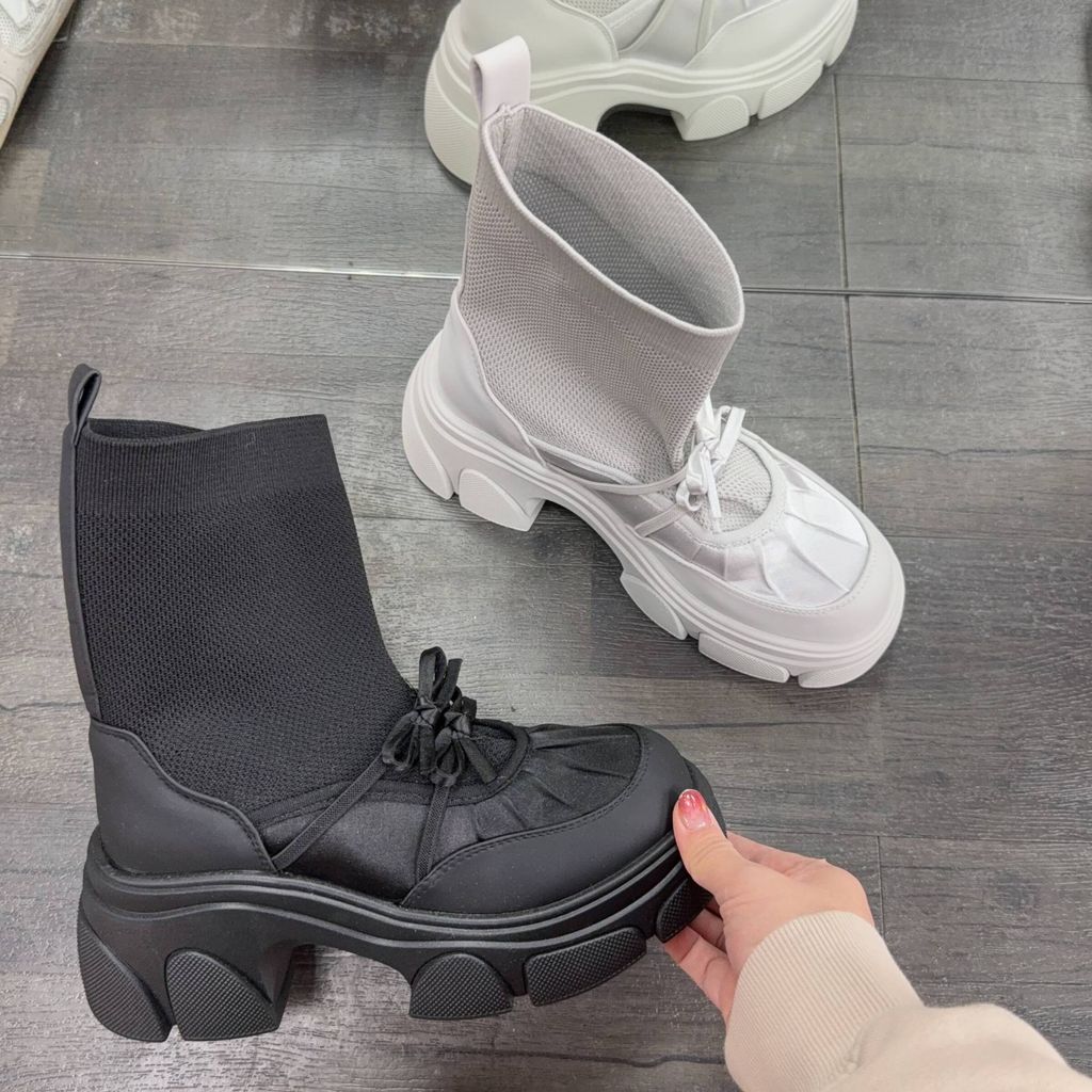 b8babbee-eab4-4071-a120-4a8b4361ec6b