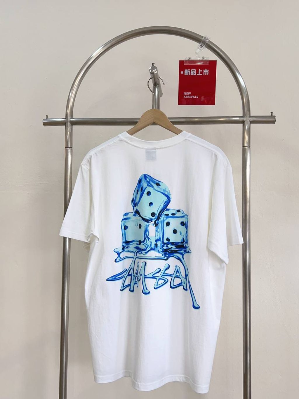 8ce69588-48ab-4c9f-93f4-18154fd98795