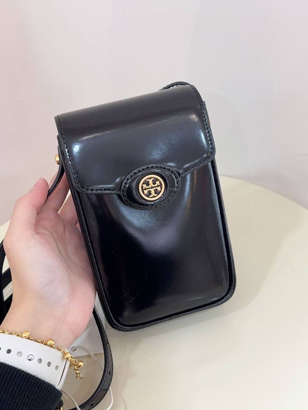 dcc9ba4b-e92e-4e8f-84e2-6a1faf196ae8