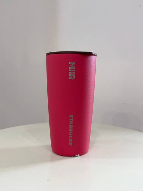 e118f484-8a6c-410b-8c0c-ceec9f4dfda4