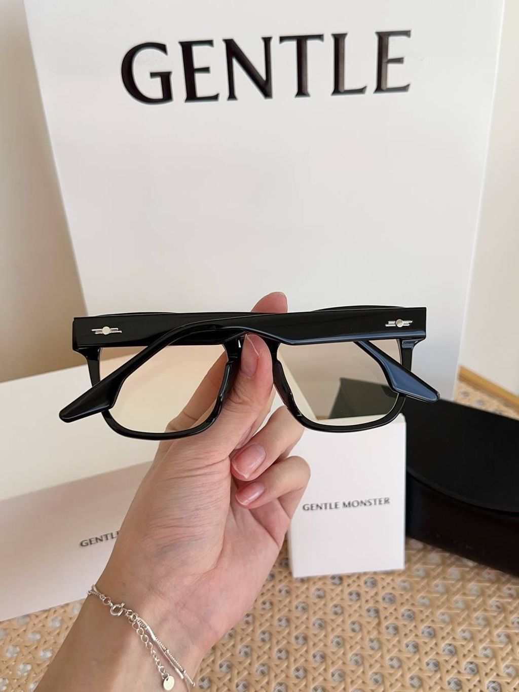 eda680d1-5e16-4669-802f-2e9dae4ec7dc