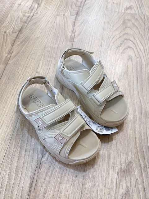 b42eea19-6747-47ab-b546-2d56e7e18e4a