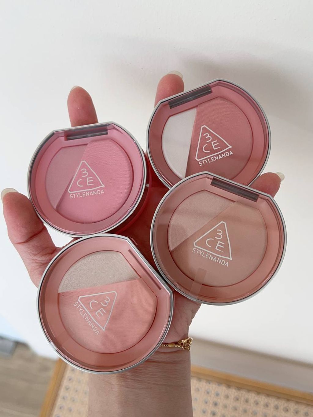 919c9270-7da2-4624-9d8c-17a0855d5931