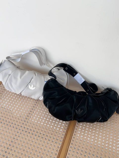 4f0b5deb-ea5d-41b3-82d0-3863454ad7e5