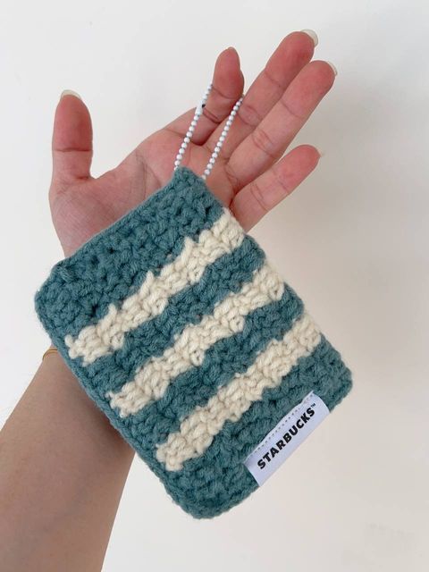 c87bbaf8-296c-4c37-868b-e2d863602a22