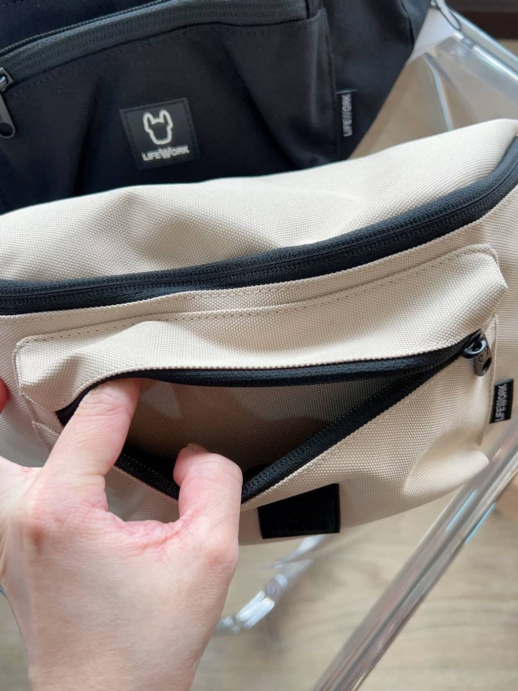 301e1bb0-b0bf-48f3-8155-587180e632ea