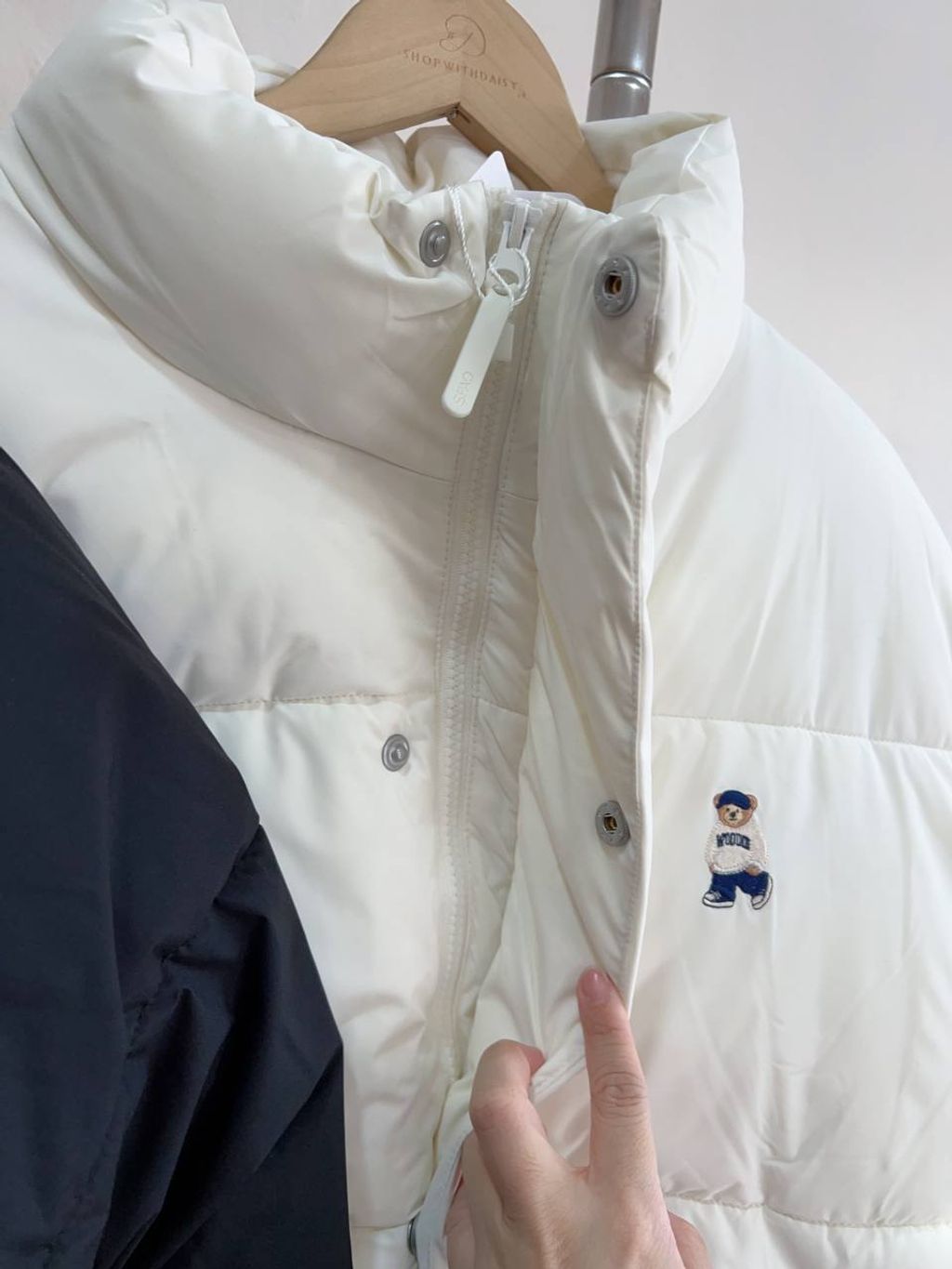 d9765943-0858-4424-ad05-f5fe190bb600