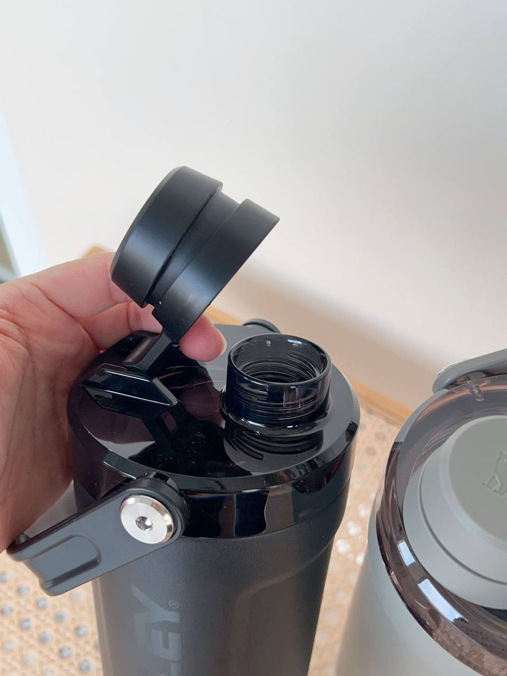 e860bf2a-456f-474d-9398-1590d30f3452