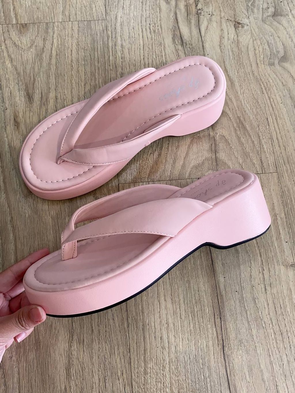 9dbd4fd4-e1ec-4722-8b0d-7f8dcf170e96