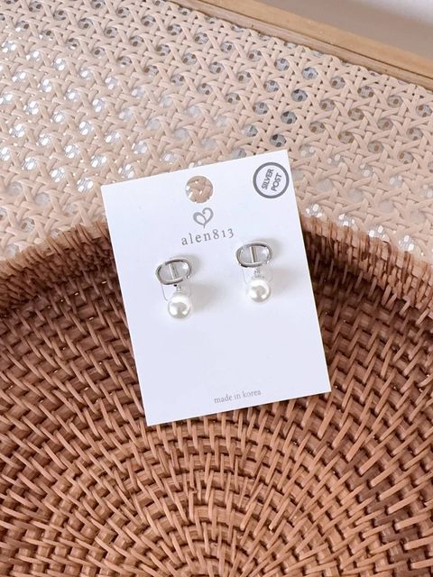 a00f87fd-7fab-48d1-b3aa-a7287257552e