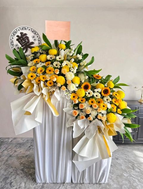 Condolences Flower Stand 60